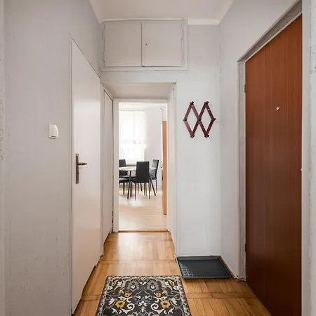 Ochota Serene Apartment Warsaw Exterior photo