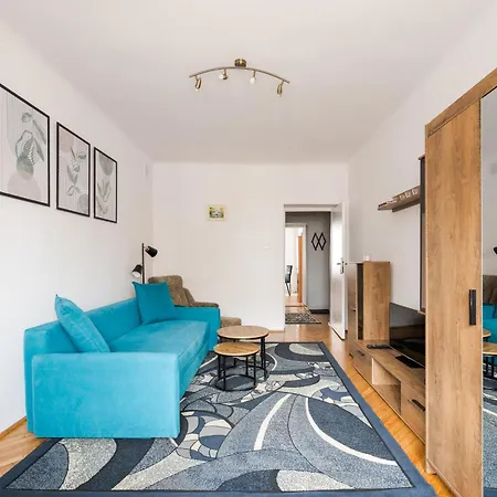 Ochota Serene Apartment Warsaw Exterior photo