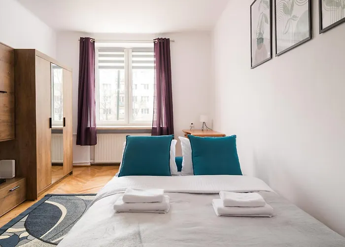 Ochota Serene Apartment